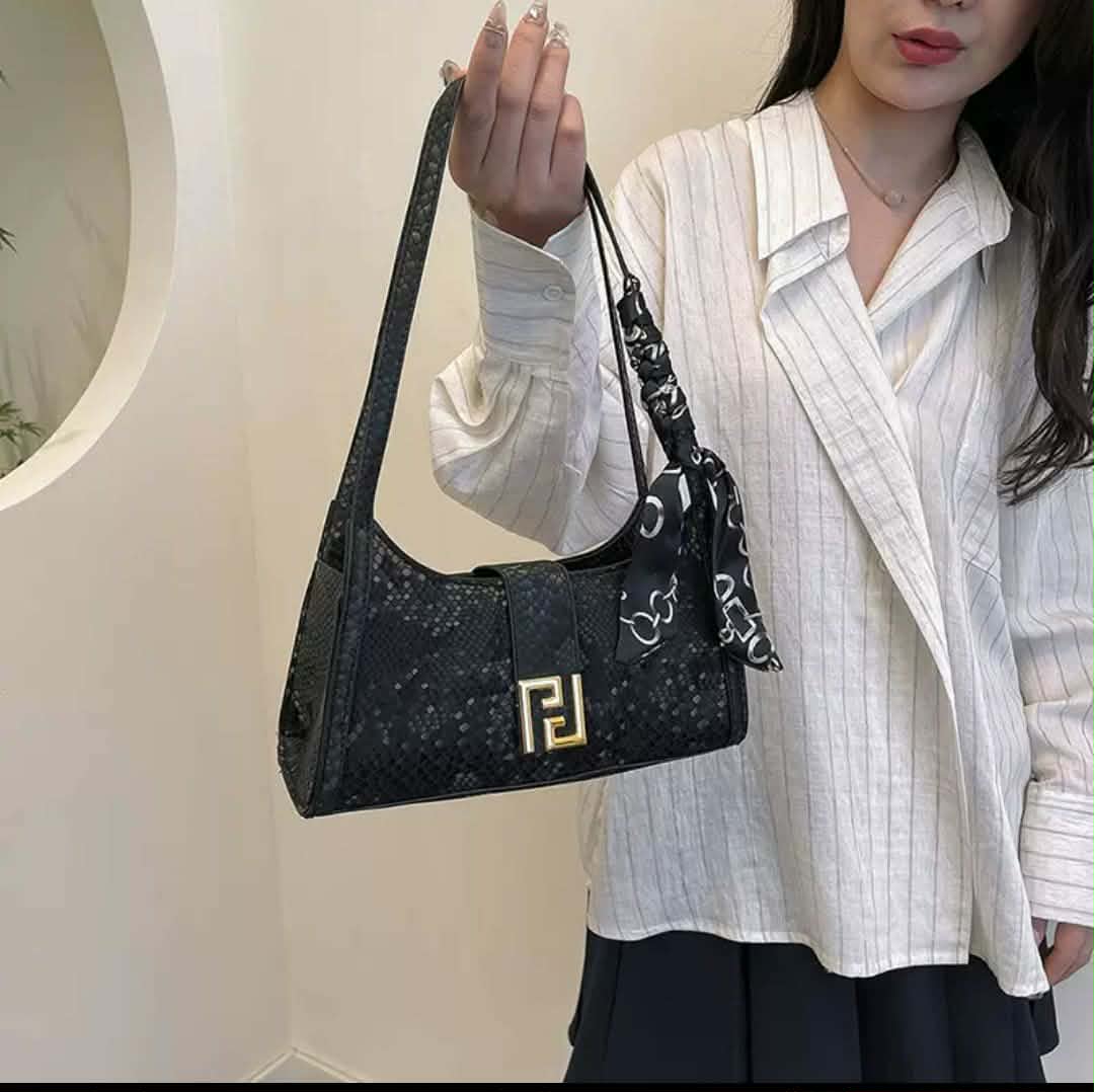 Casual retro snack long purse
Zipper system