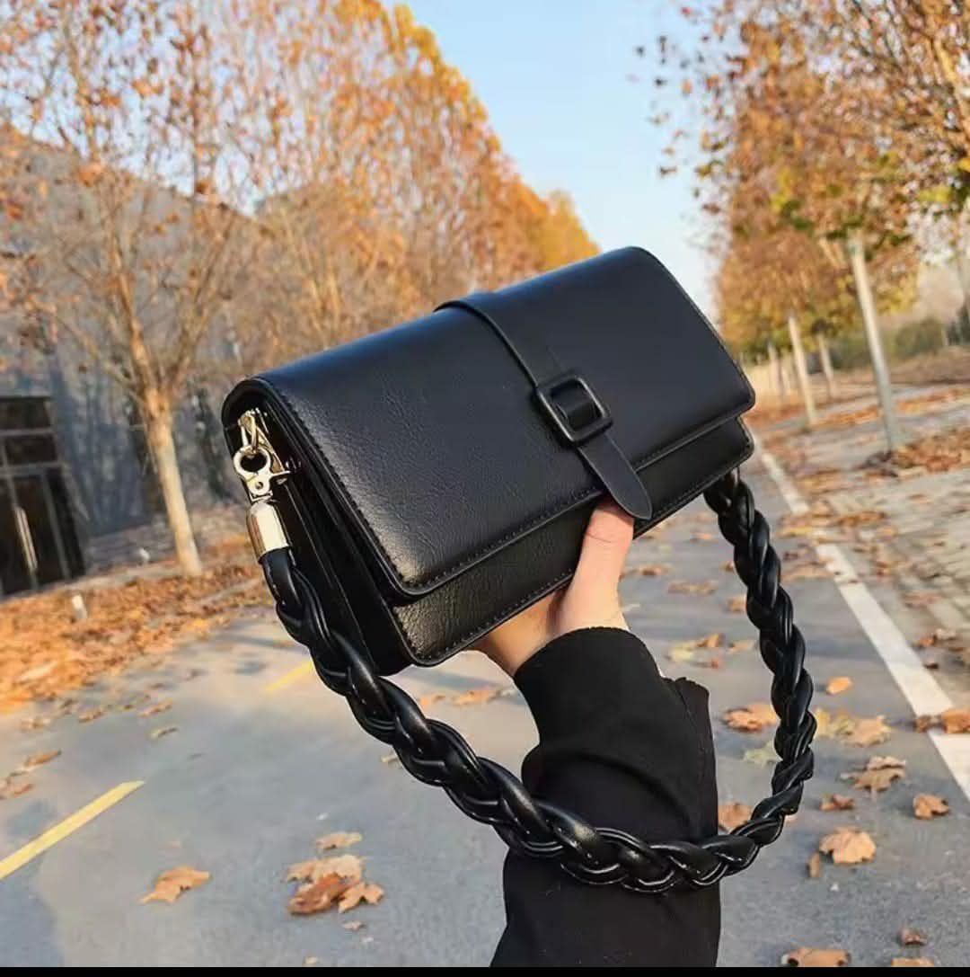 These women's bags are versatile PU leather handbags featuring double shoulder straps and a crossbody option