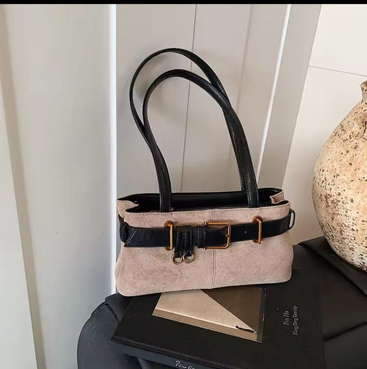 👜✨Fashion commuter bag ✨👜