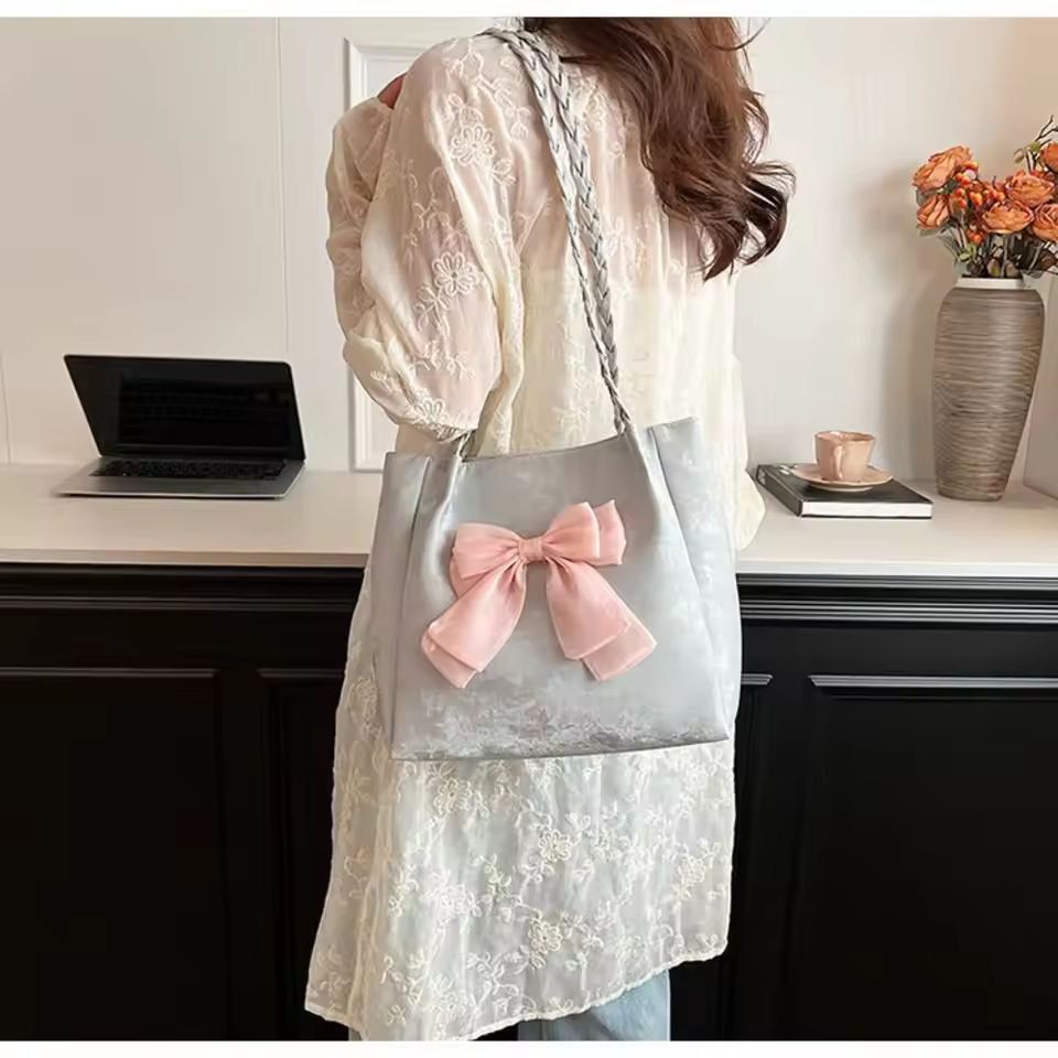 Bow Bag