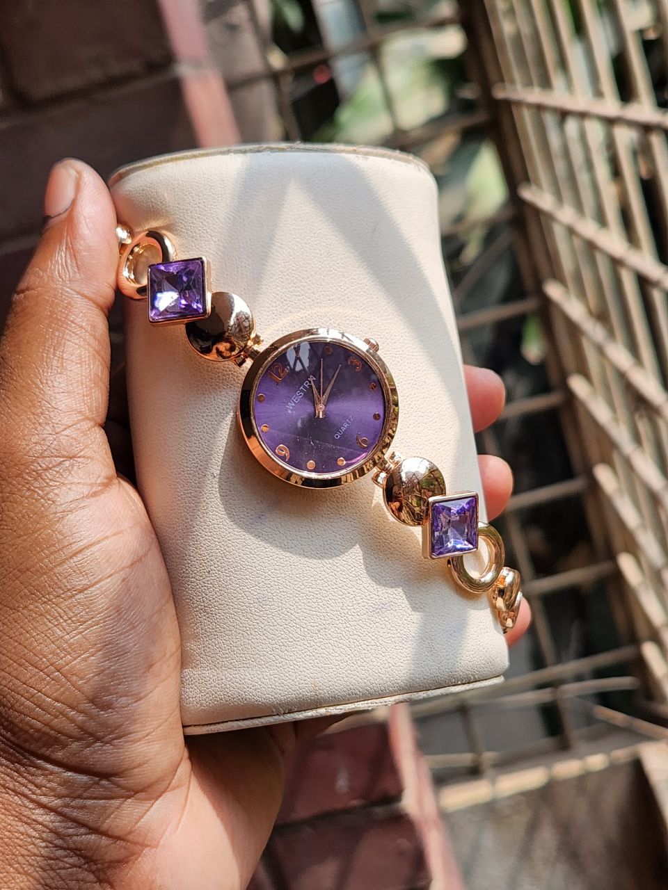 Gorgeous-stone work-ladies watch