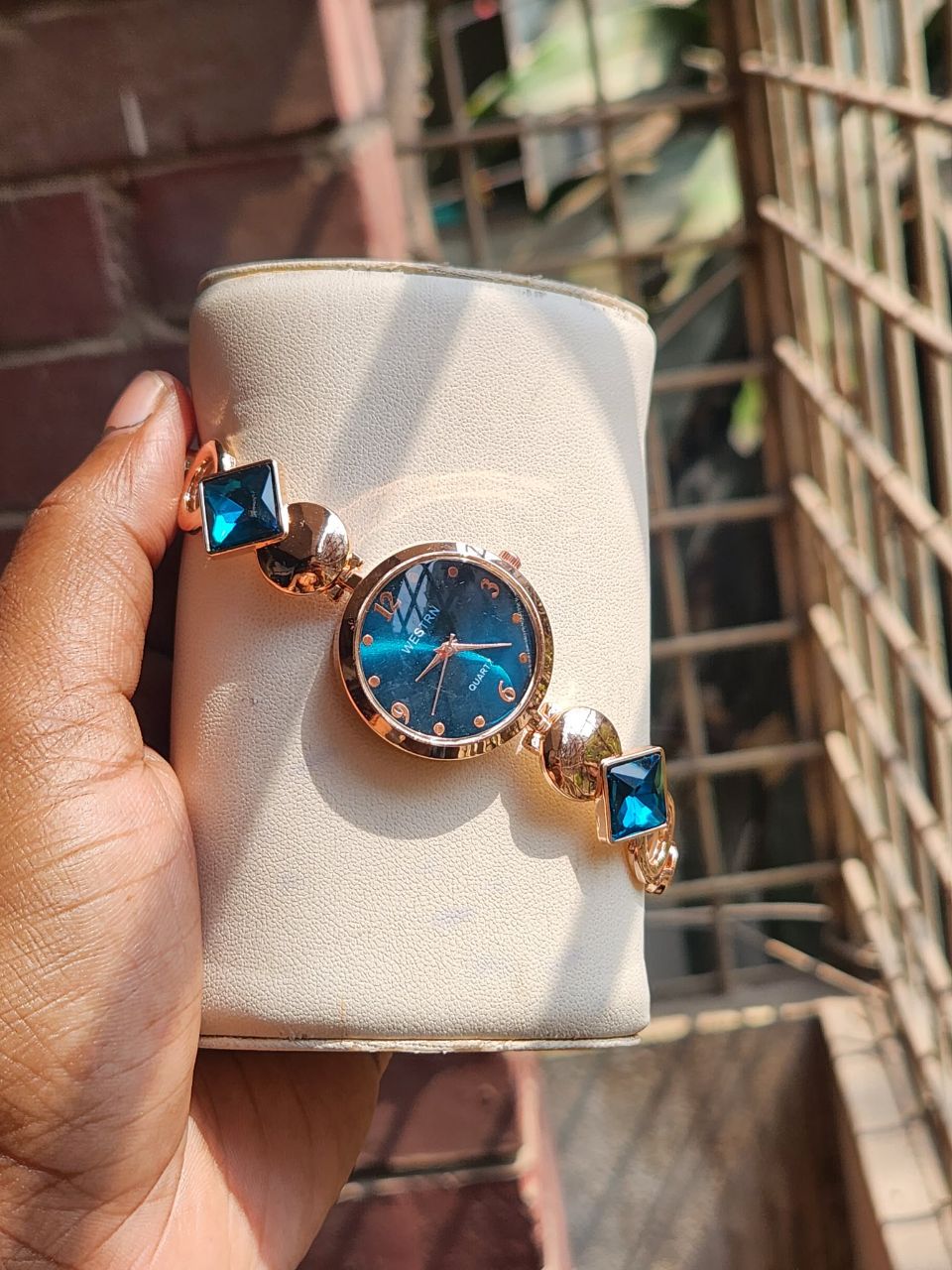 Gorgeous-stone work-ladies watch