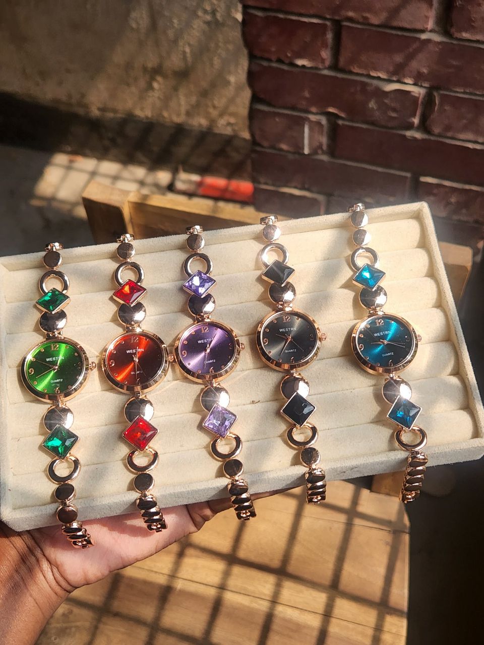 Gorgeous-stone work-ladies watch